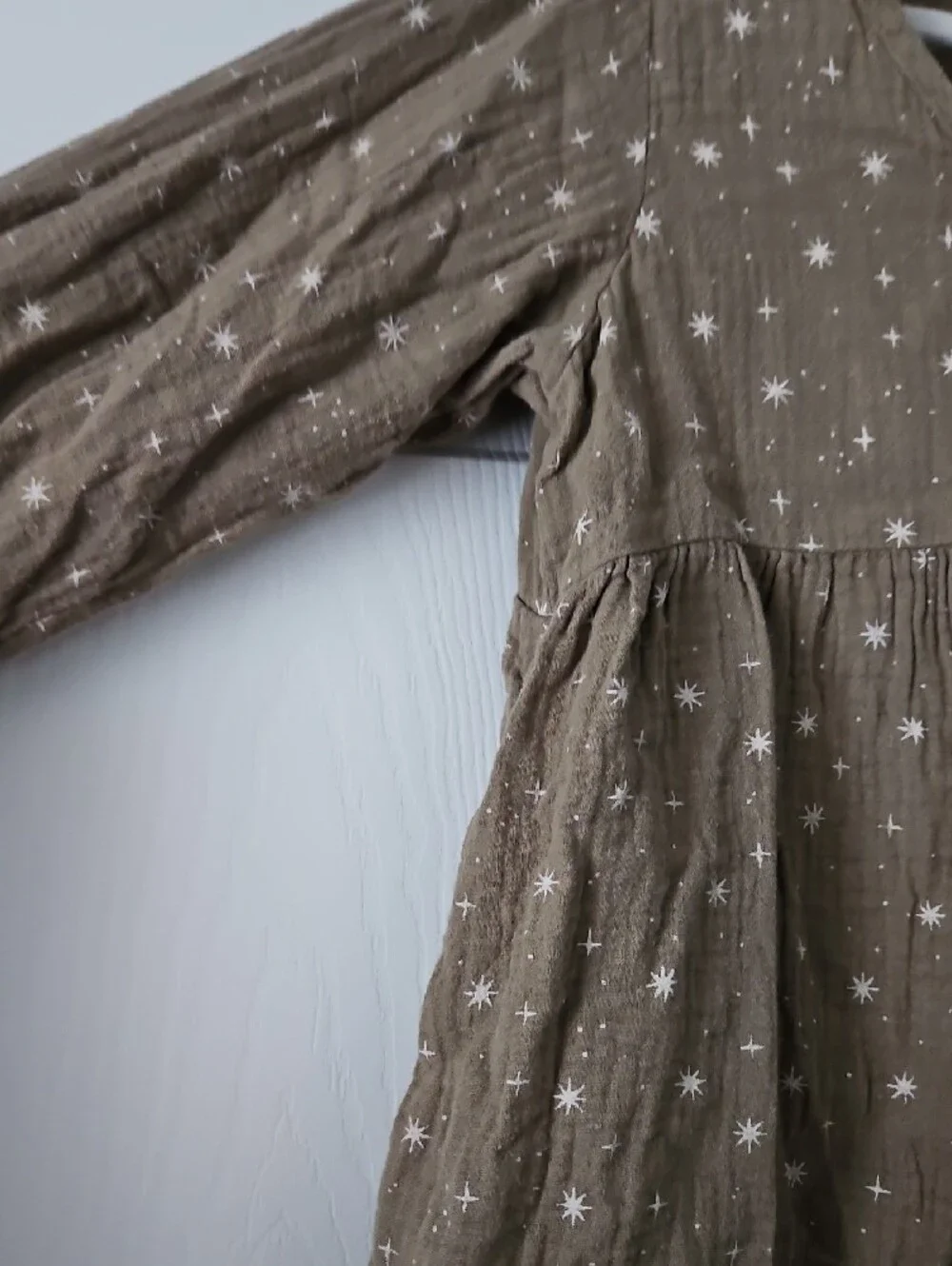Rylee + Cru Olive Star-Print Cotton Dress